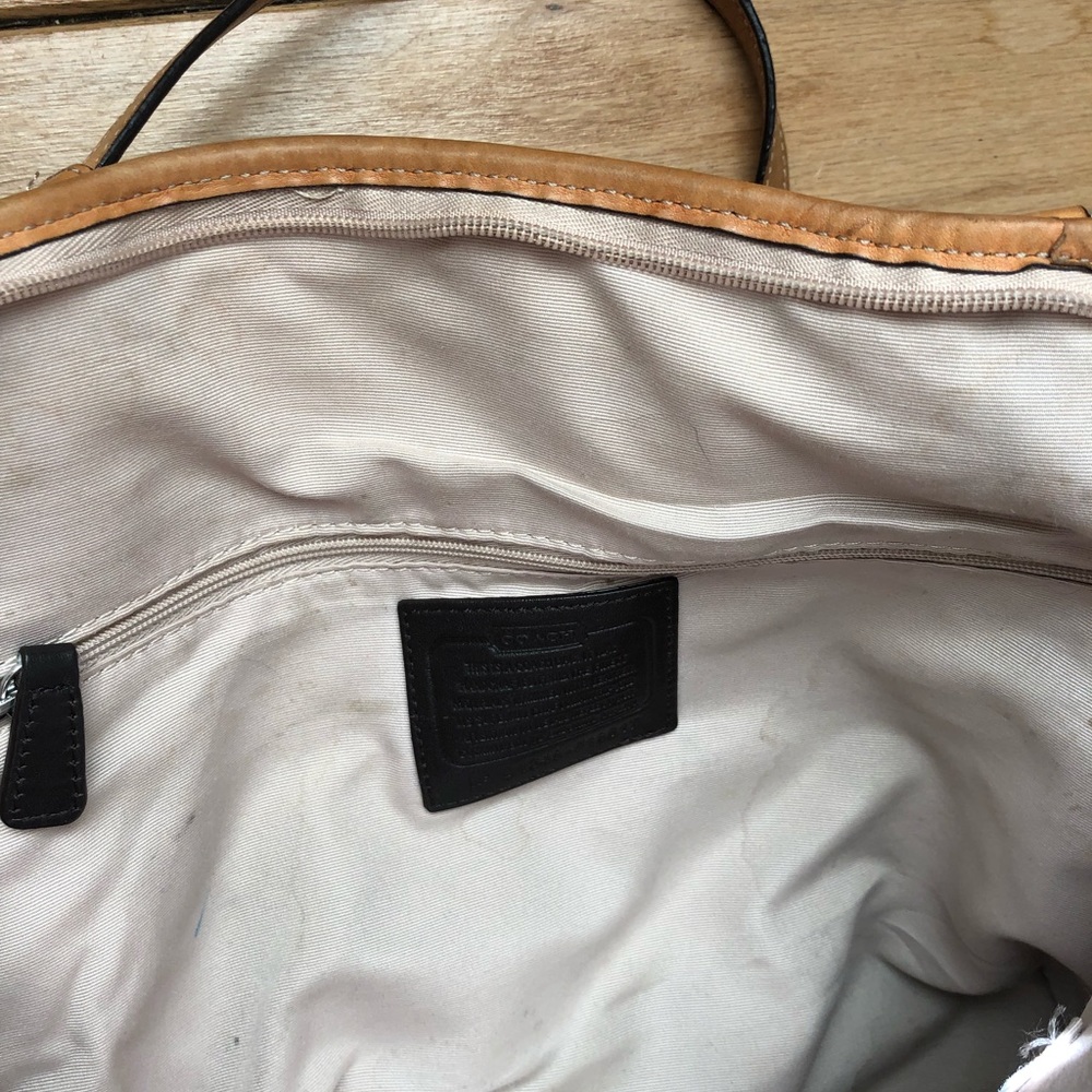 Coach Purse - Picture 5 of 7